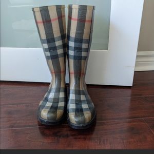 Authentic Burberry Boots - size 36